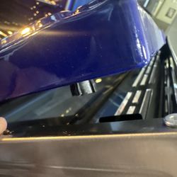 Lowe's Home Improvement - Broken oven door