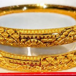 Kohinoor Jewelers - Big & Gorgeous 22 Karat Gold Bangles!