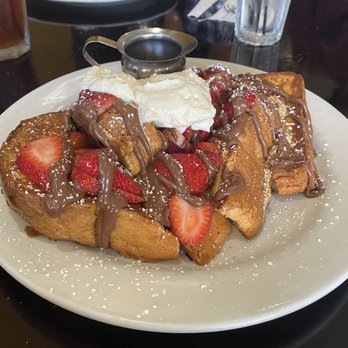 Bea Bea's - Strawberry dream French toast - Coffee & Tea Near Me - Burbank, California Bea Bea's - Strawberry dream French toast - Coffee & Tea Near Me - Burbank, California