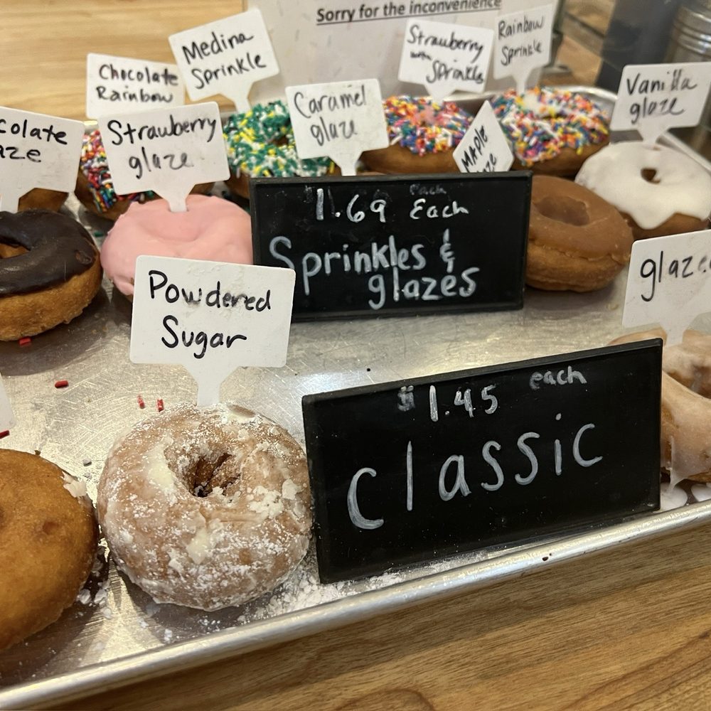 Circles on the Square - Donuts Near Me - Medina, Ohio