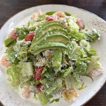Downriggers - Seafood Cobb - American Near Me - Friday Harbor, Washington
