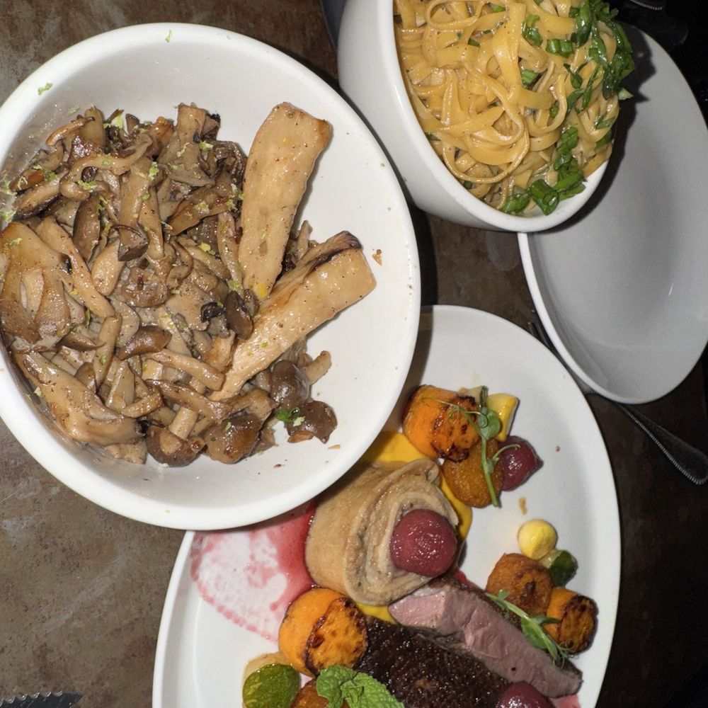 Mot Hai Ba - Garlic noodles and mushrooms - Vietnamese Near Me - Dallas, Texas Mot Hai Ba - Garlic noodles and mushrooms - Vietnamese Near Me - Dallas, Texas