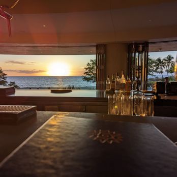 The Westin Hapuna Beach Resort - Meridia bar looking out - Hotels Near Me - Kohala Coast, Hawaii The Westin Hapuna Beach Resort - Meridia bar looking out - Hotels Near Me - Kohala Coast, Hawaii