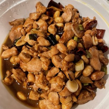 Noah's Kitchen - Kung Pao Chicken - Asian Fusion Near Me - Brookline, Massachusetts