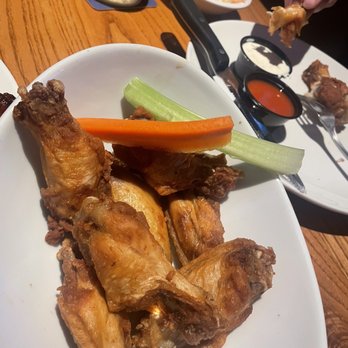 Glory Days Grill - Wings -asked for them plain, so good. Sauce on the side. - Sports Bars Near Me - Spring Hill, Florida Glory Days Grill - Wings -asked for them plain, so good. Sauce on the side. - Sports Bars Near Me - Spring Hill, Florida