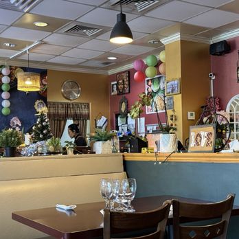Dan Thai - Thai Near Me - Schaumburg, Illinois