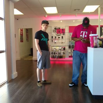 T-Mobile - Mobile Phones Near Me - Shreveport, Louisiana T-Mobile - Mobile Phones Near Me - Shreveport, Louisiana