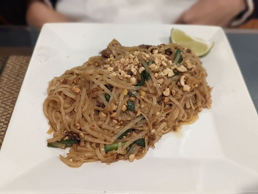 Saap Lao Thai Cuisine & Bar by null