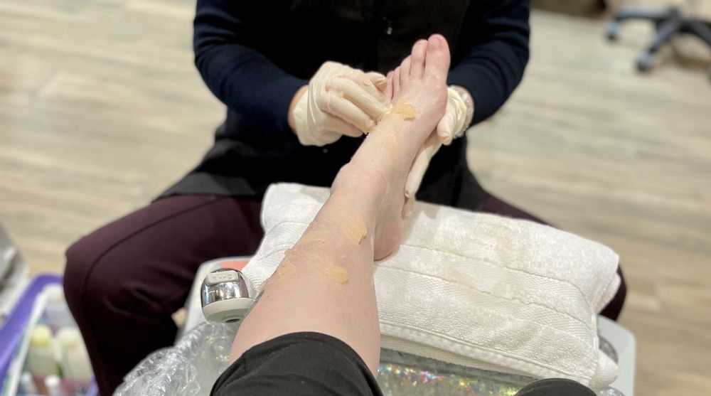 Deluxe Nail Salon & Spa gift card