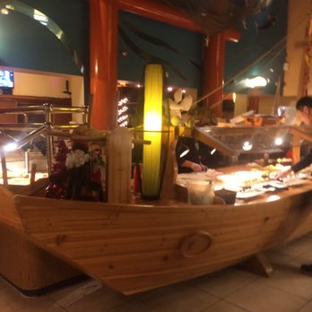 Pacific Seafood Buffet - Sushi bar with dim sum and shu mai - Buffets Near Me - Glendale, Arizona
