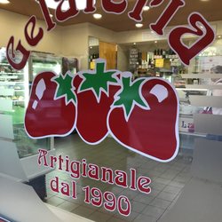 La Golosa - Store signage out front
