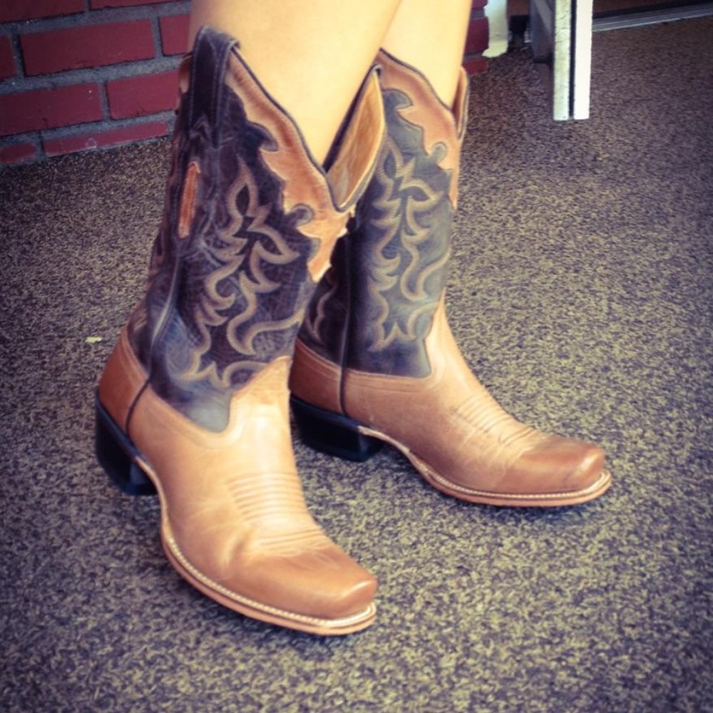 Gordon's Western Wear - My new boots!!! - Men's Clothing Near Me - Oxnard, California Gordon's Western Wear - My new boots!!! - Men's Clothing Near Me - Oxnard, California