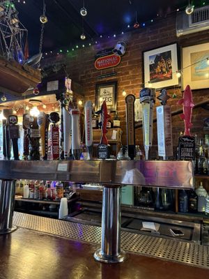 Cat's Eye Pub by null