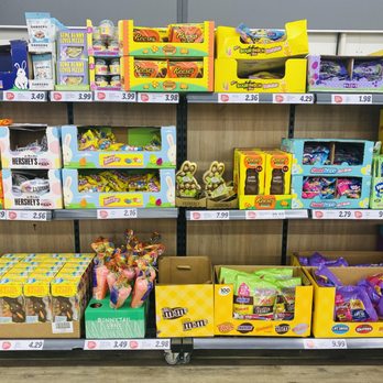 Lidl - Getting ready for Easter - Grocery Near Me - Syosset, New York