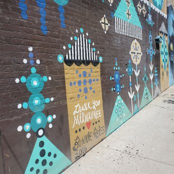 Black Cat Alley - Public Art Near Me - Milwaukee, Wisconsin