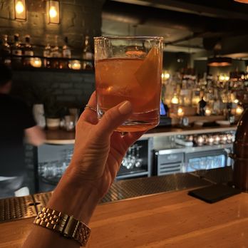 Dear Maud - Walnut & Oak - Cocktail Bars Near Me - Hoboken, New Jersey