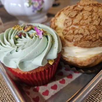 Sweet Themes Bakery - Bakeries Near Me - Kent, Washington