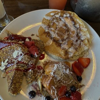 Broken Yolk Cafe - American Near Me - Corona, California Broken Yolk Cafe - American Near Me - Corona, California