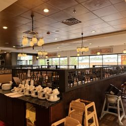 D Cuisine - Main Dining