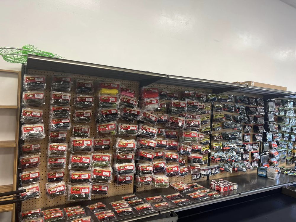 92 TACKLE Updated September 2024 1324 E International Speedway Blvd, DeLand, Florida