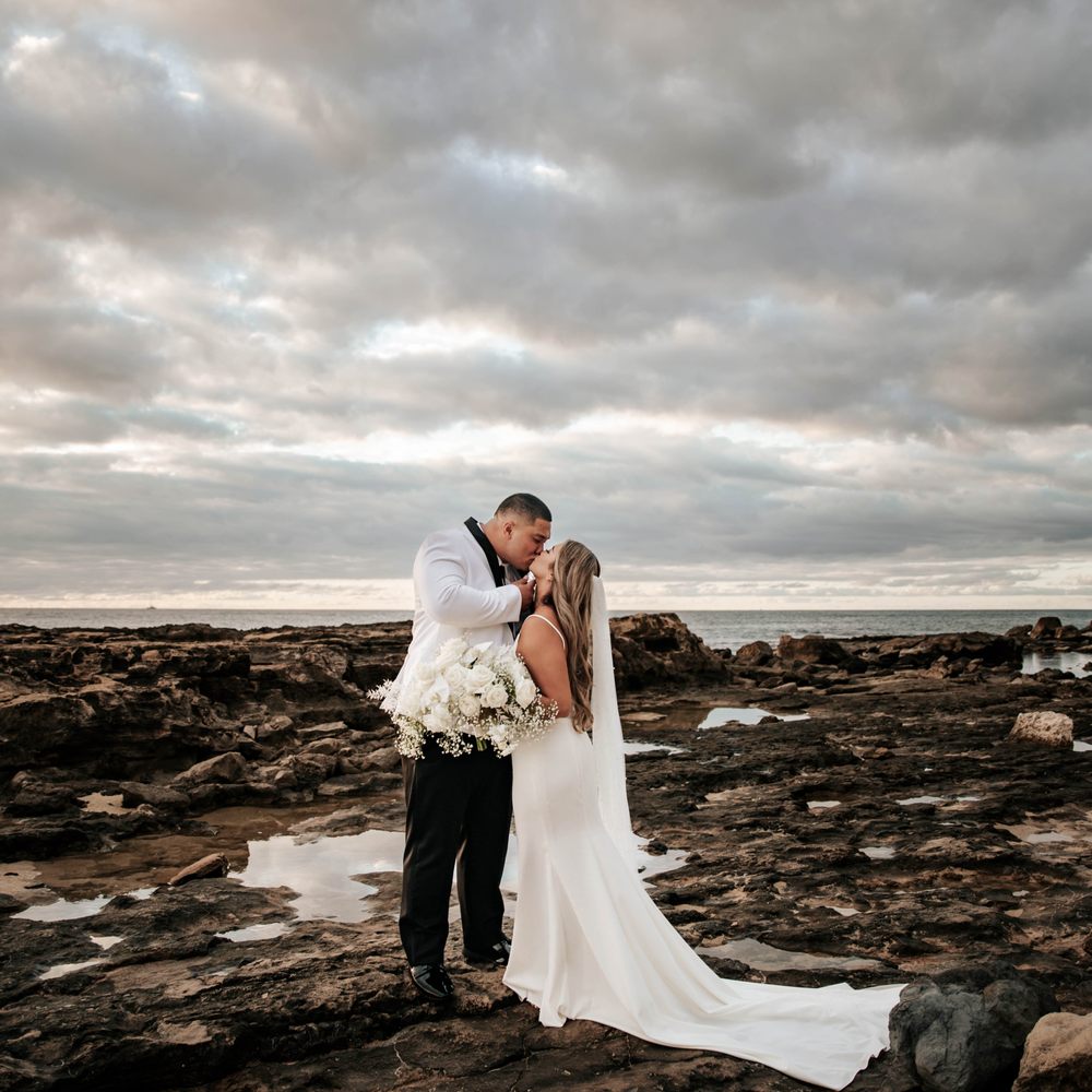 Lanikuhonua - Wedding Portraits at Lanikuhona - Wedding Photography by HNL Studios www.hnlstudios.com - Party & Event Planning Near Me - Kapolei, Hawaii Lanikuhonua - Wedding Portraits at Lanikuhona - Wedding Photography by HNL Studios www.hnlstudios.com - Party & Event Planning Near Me - Kapolei, Hawaii