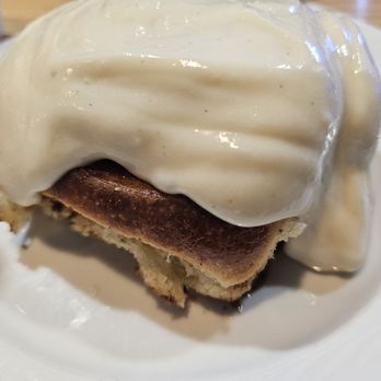 The Biscuit Basket - Cinnamon bun - Southern Near Me - Modesto, California The Biscuit Basket - Cinnamon bun - Southern Near Me - Modesto, California