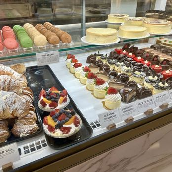 Buttercooky Bakery - Large variety of desserts - Bakeries Near Me - Manhasset, New York