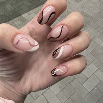 MOI Nails By Spring - Nail Salons Near Me - Los Angeles, California MOI Nails By Spring - Nail Salons Near Me - Los Angeles, California