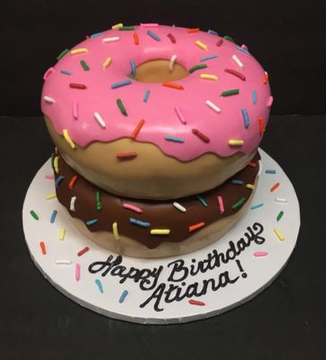 Jazmin’s Bakery & Donuts San Fernando by null