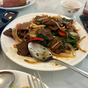 Loving Hut - Mongolian Beef Protein with red bell peppers and onions - Vegan Near Me - Elk Grove, California Loving Hut - Mongolian Beef Protein with red bell peppers and onions - Vegan Near Me - Elk Grove, California