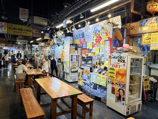 Hirome Market by null