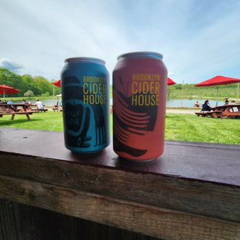 Twin Star Orchards - The cans are $7.00 each.  Next time, save yourself the hassle and just buy a bottle. - Pizza Near Me - New Paltz, New York