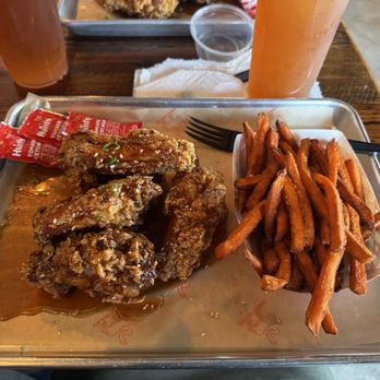 Donkey Mo’s - The jumbo chicken 6 Wings meal - Korean Near Me - Austin, Texas Donkey Mo’s - The jumbo chicken 6 Wings meal - Korean Near Me - Austin, Texas