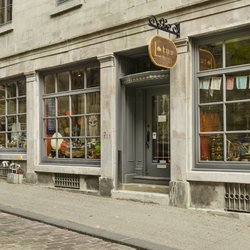 Boutique Lotus - Boutique Lotus in Historic Old Montreal.