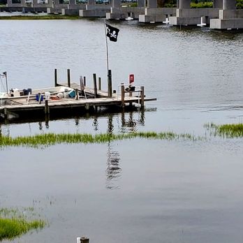 Diver Surfside Cafe - Excellent view from the back deck - Coffee & Tea Near Me - Surf City, North Carolina Diver Surfside Cafe - Excellent view from the back deck - Coffee & Tea Near Me - Surf City, North Carolina