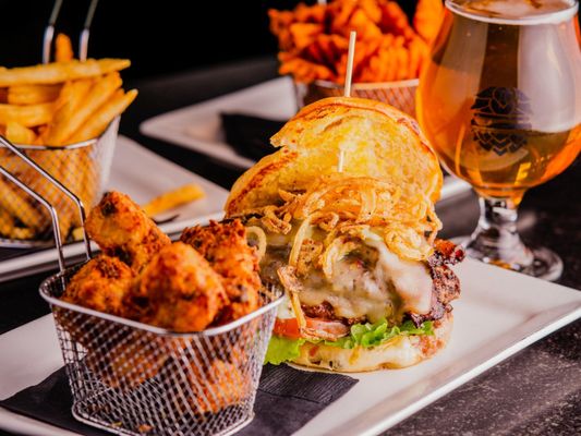 Muck & Fuss Craft Beer and Burgers by null