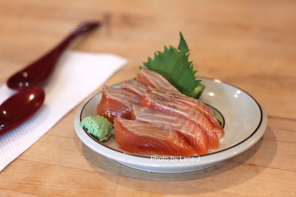 ISHI sushi & Kaori’s Oven Logo