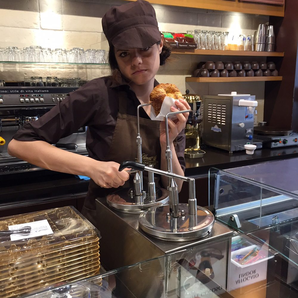 Lindt - Filing the croissant worth chocolate just right before to give it to you - Chocolatiers & Shops Near Me - Rome, RM