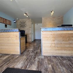Yerington Inn - Front Desk