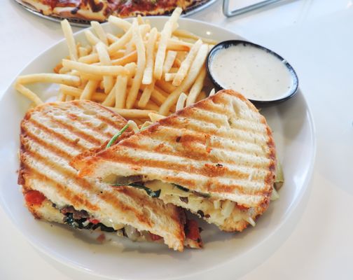 Louie Angelo’s Pizza & Italian by null