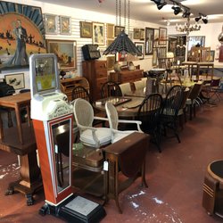 Estate Furniture Store at Vinteige