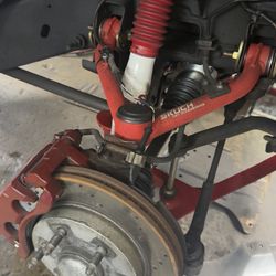 Giuseppe Auto Electric - They change all my suspensión on my Silverado