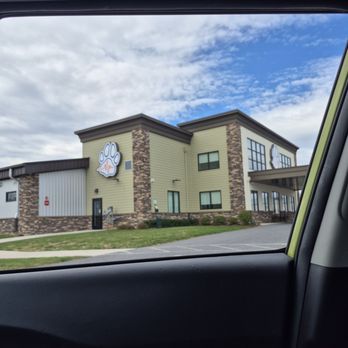 Zaid's Pizza - Delivered a Pizza just because to staff at a highly recommended emergency vet clinic in Hagerstown Mountainview Emergency Vet Hospital. - Pizza Near Me - Hagerstown, Maryland