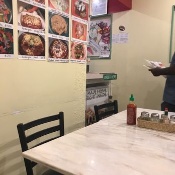 Amina Pizzeria - Pizza Near Me - Honolulu, Hawaii