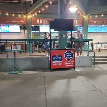 Fenway Park - Stadiums & Arenas Near Me - Boston, Massachusetts Fenway Park - Stadiums & Arenas Near Me - Boston, Massachusetts