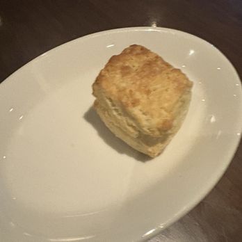 Bobbies Airway Grill - Biscuits with whipped butter n marmalade - New American Near Me - Dallas, Texas