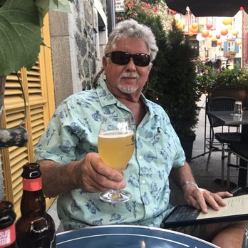 Sapristi - Toast to the food and service - Italian Near Me - Quebec City, Quebec