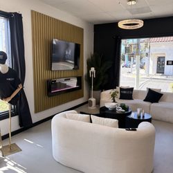 Noire Luxe LA - Waiting area