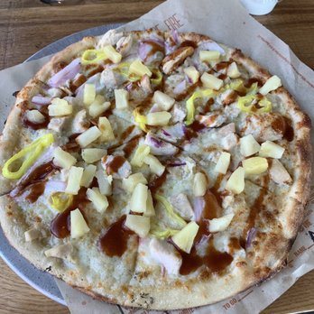 Blaze Pizza - BBQ Chicken Pizza - Pizza Near Me - Riverside, California Blaze Pizza - BBQ Chicken Pizza - Pizza Near Me - Riverside, California