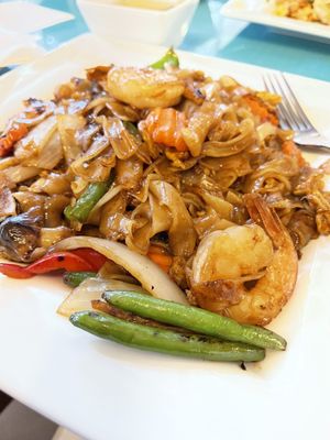 Manee Thai Cuisine Indy by null